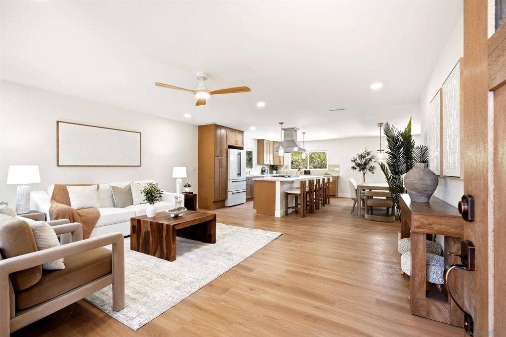 8698 Echo, La Mesa, CA 91941 8698 Echo, La Mesa, CA 91941