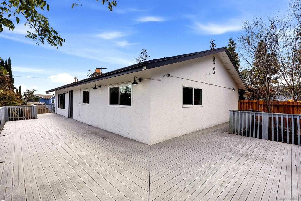 8698 Echo, La Mesa, CA 91941 8698 Echo, La Mesa, CA 91941