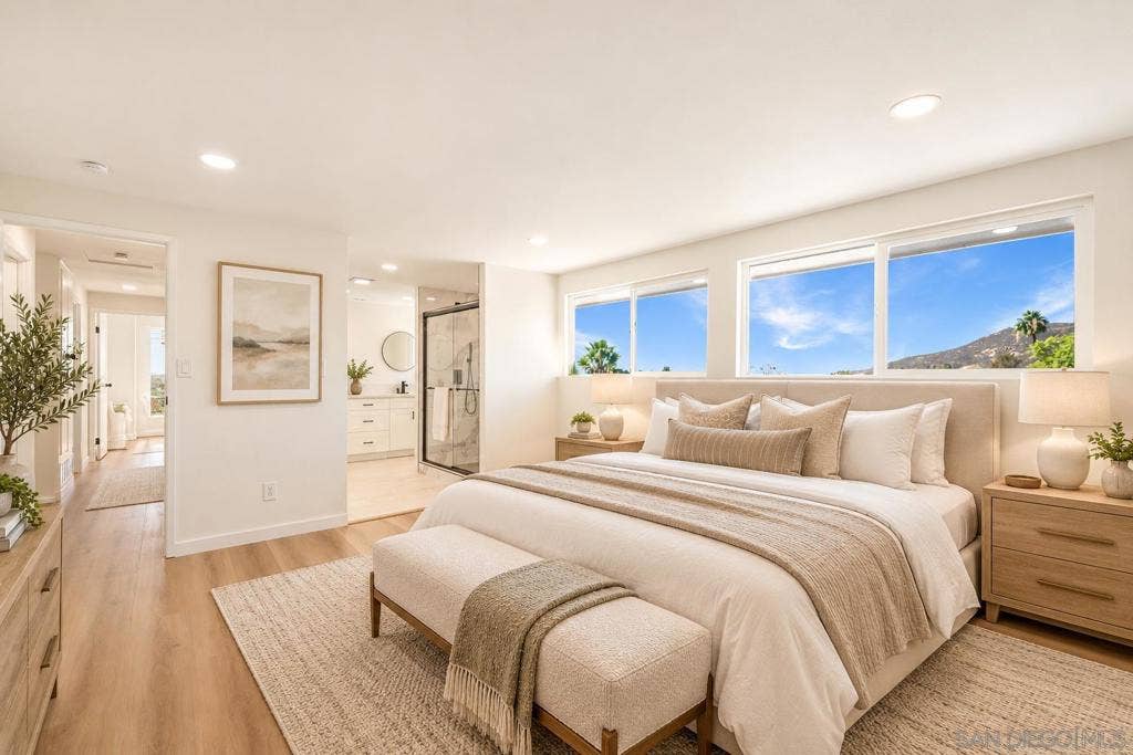 6880 Maury, San Diego, CA 92119
