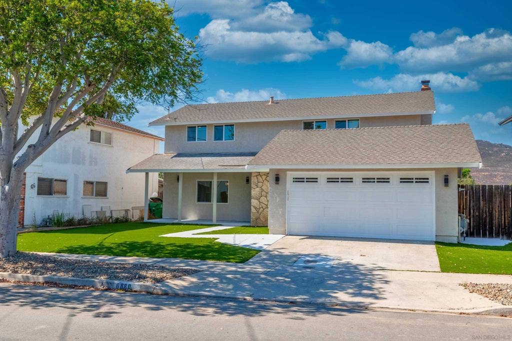 6880 Maury, San Diego, CA 92119