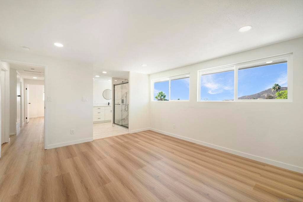 6880 Maury, San Diego, CA 92119