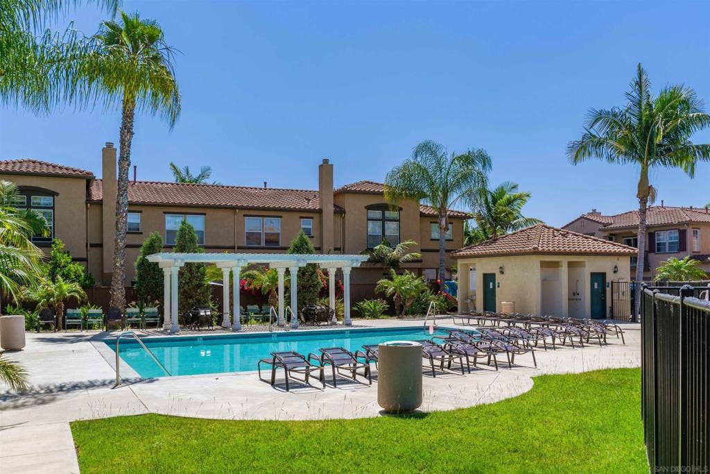 4470 Brisbane Way, #5, Oceanside, CA 92058