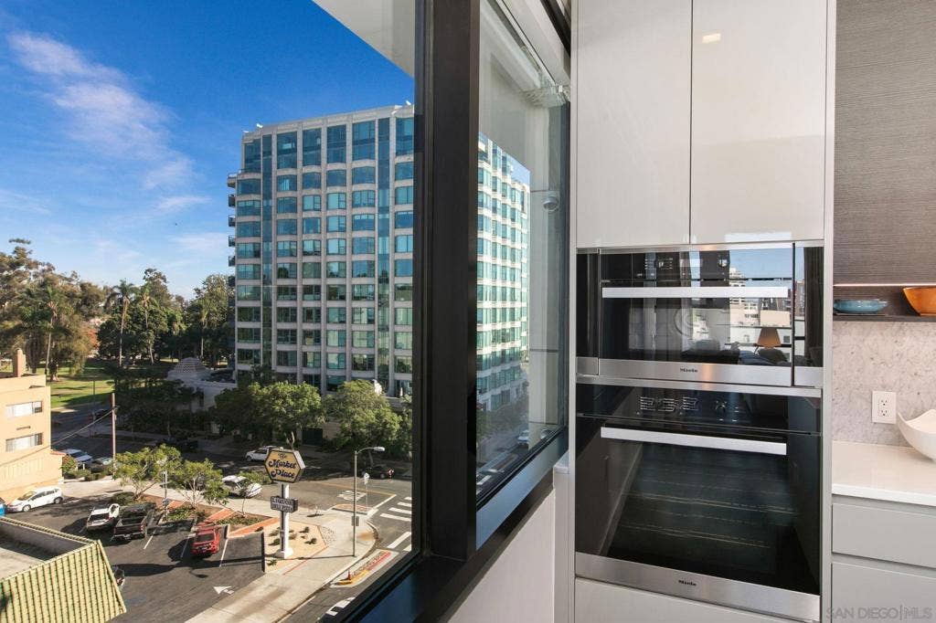 2604 5th Avenue, #601, San Diego, CA 92103