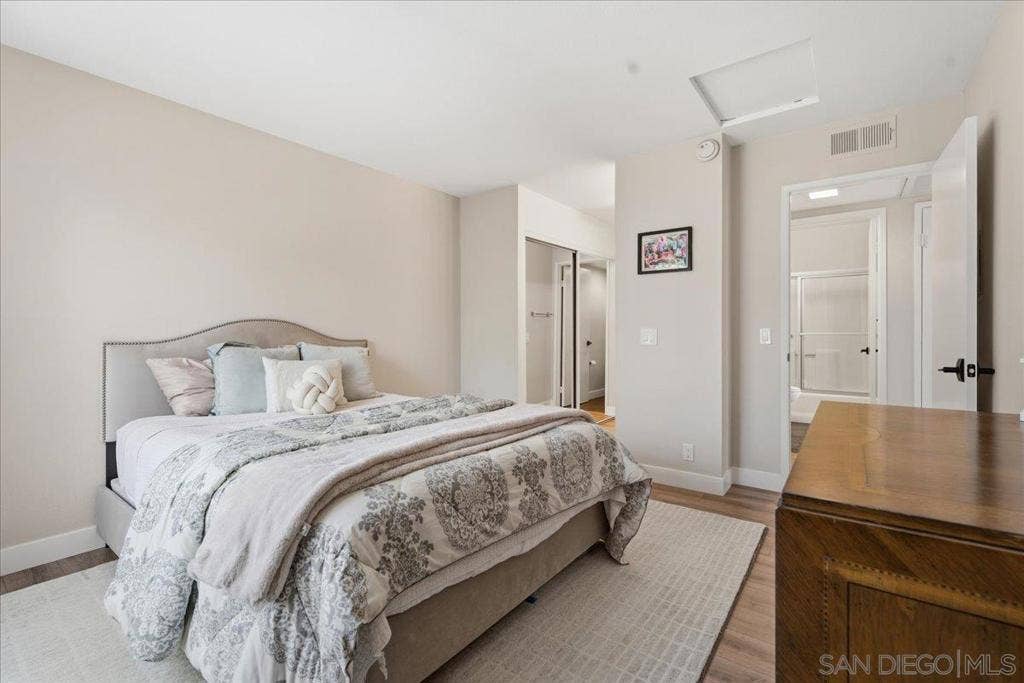 7320 Calle Cristobal, #70, San Diego, CA 92126
