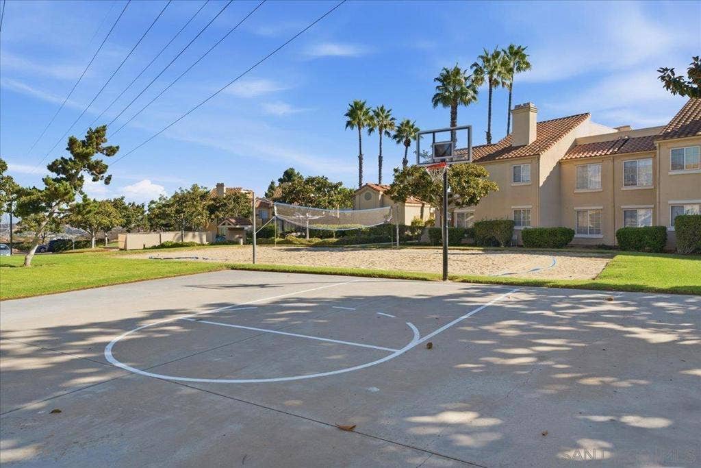 7320 Calle Cristobal, #70, San Diego, CA 92126