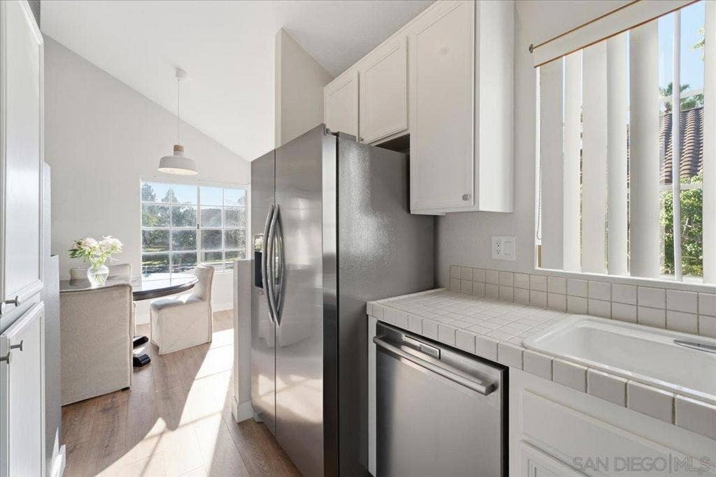 7320 Calle Cristobal, #70, San Diego, CA 92126