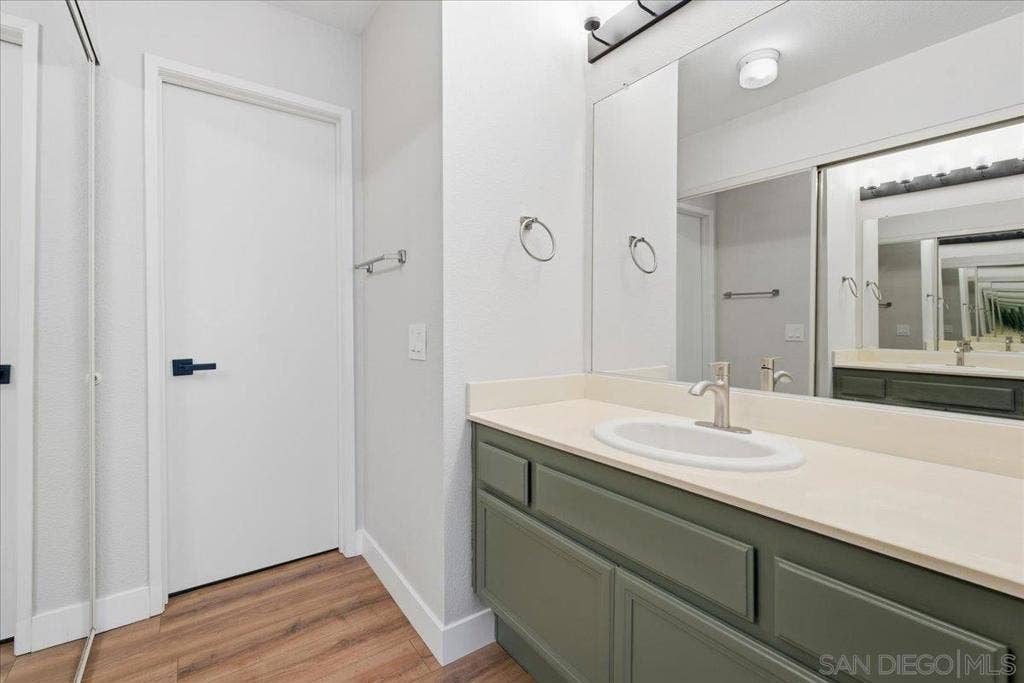 7320 Calle Cristobal, #70, San Diego, CA 92126