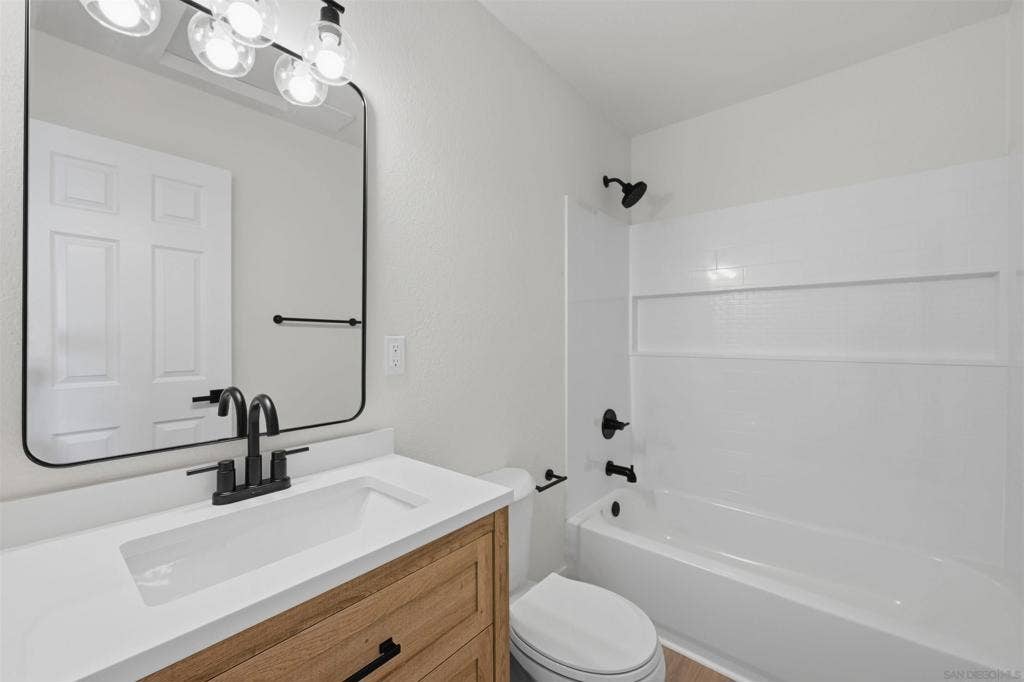 3136 44th Street, San Diego, CA 92105