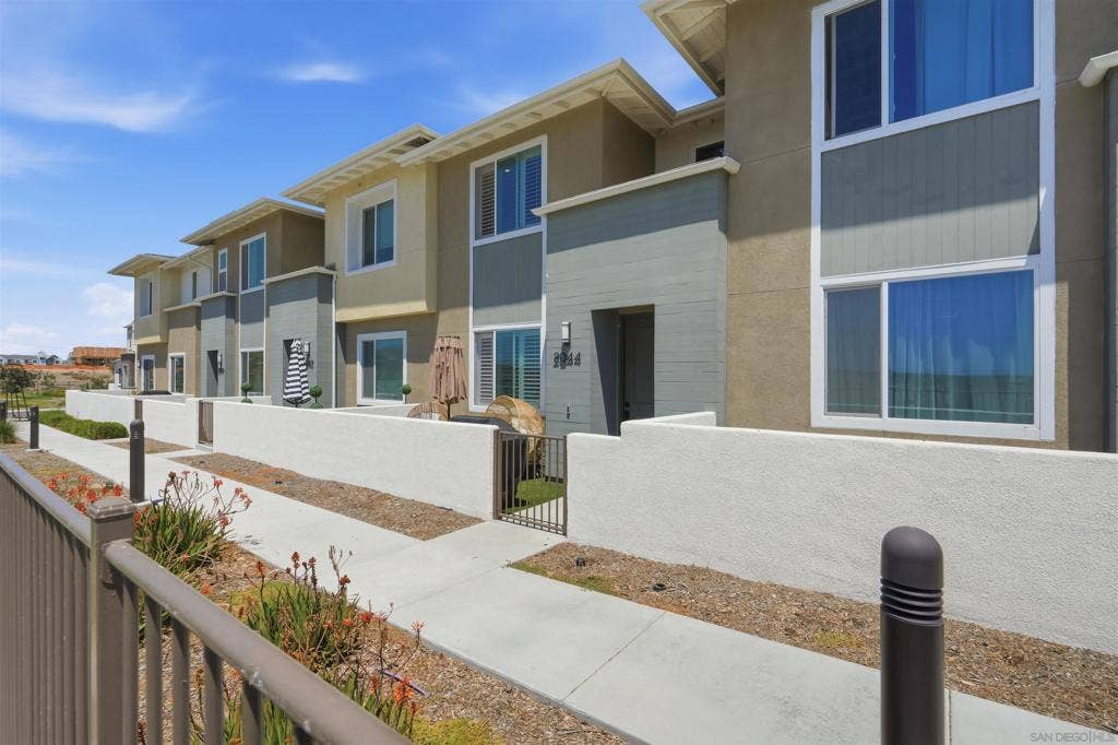 2044 BLUESTONE CIR., Chula Vista, CA 91913