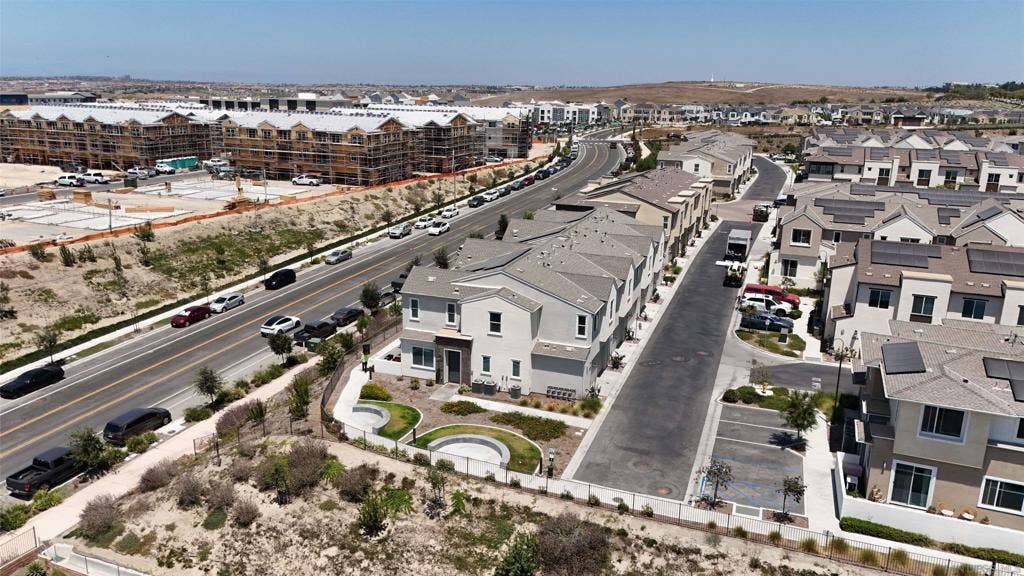 2044 BLUESTONE CIR., Chula Vista, CA 91913