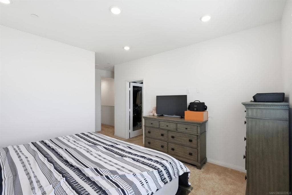 2044 BLUESTONE CIR., Chula Vista, CA 91913