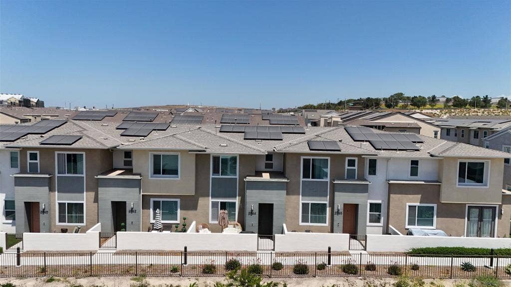 2044 BLUESTONE CIR., Chula Vista, CA 91913