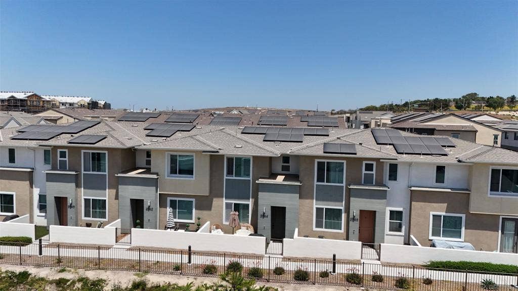 2044 BLUESTONE CIR., Chula Vista, CA 91913