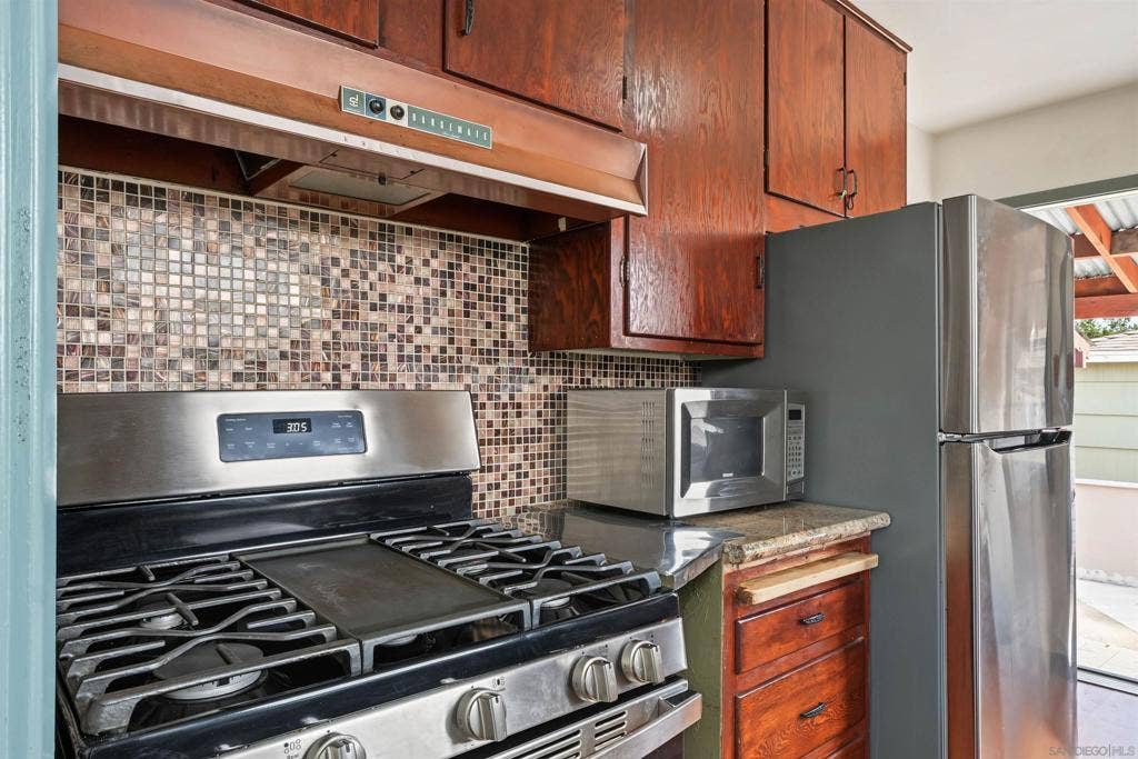 208 K St, Chula Vista, CA 91911
