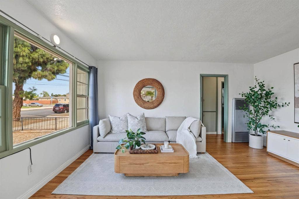 208 K St, Chula Vista, CA 91911