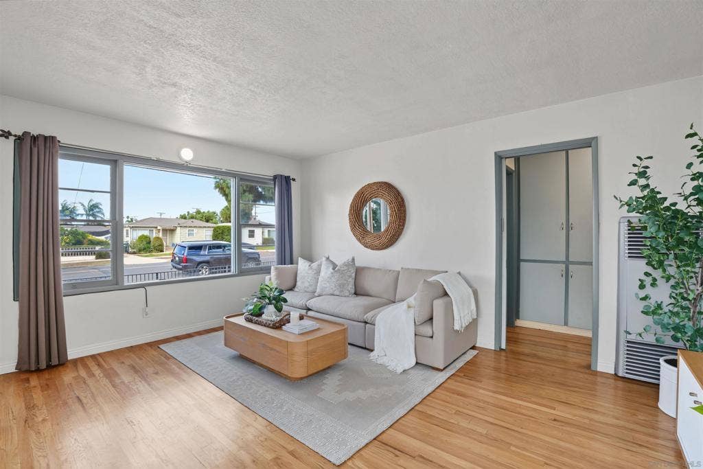 208 K St, Chula Vista, CA 91911