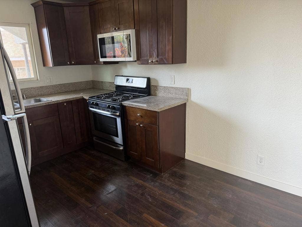 3517 J St, San Diego, CA 92102
