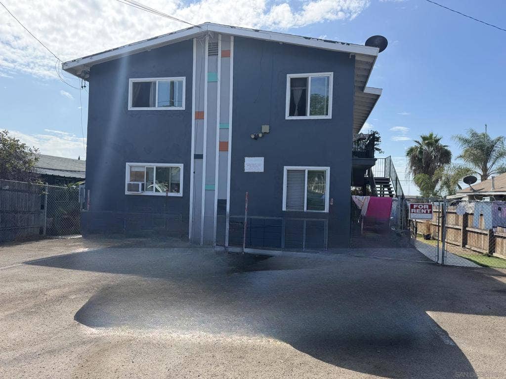 3517 J St, San Diego, CA 92102