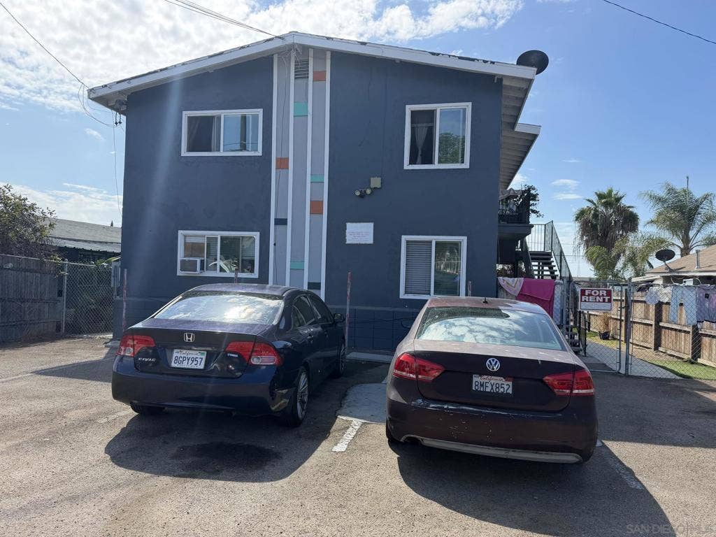 3517 J St, San Diego, CA 92102