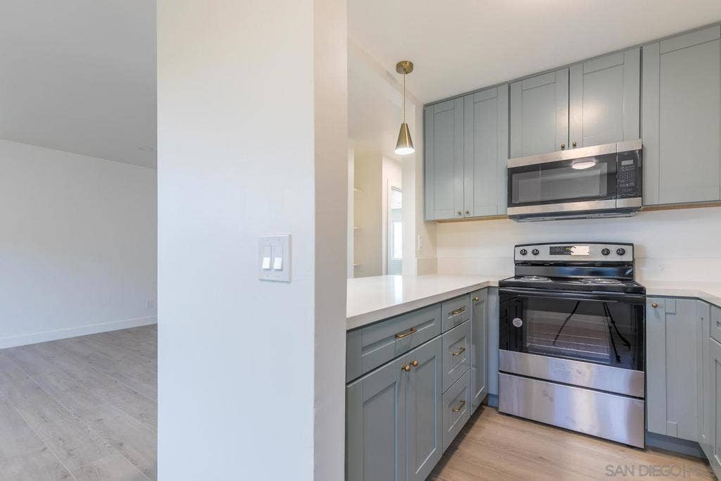 9249 Birch Street, Spring Valley, CA 91977 9249 Birch Street, Spring Valley, CA 91977