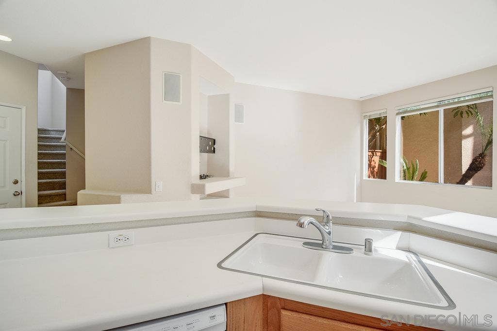 10961 Caminito Arcada, Scripps Miramar, CA 92131 10961 Caminito Arcada, Scripps Miramar, CA 92131
