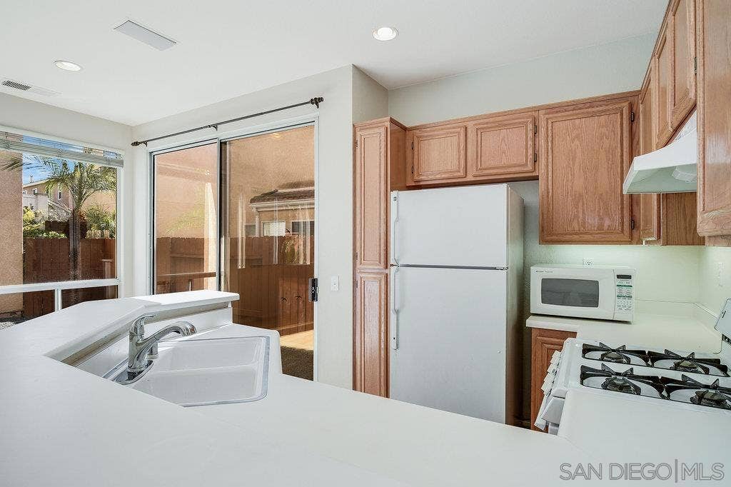 10961 Caminito Arcada, Scripps Miramar, CA 92131 10961 Caminito Arcada, Scripps Miramar, CA 92131