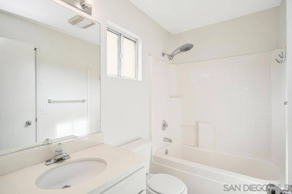 10961 Caminito Arcada, Scripps Miramar, CA 92131 10961 Caminito Arcada, Scripps Miramar, CA 92131