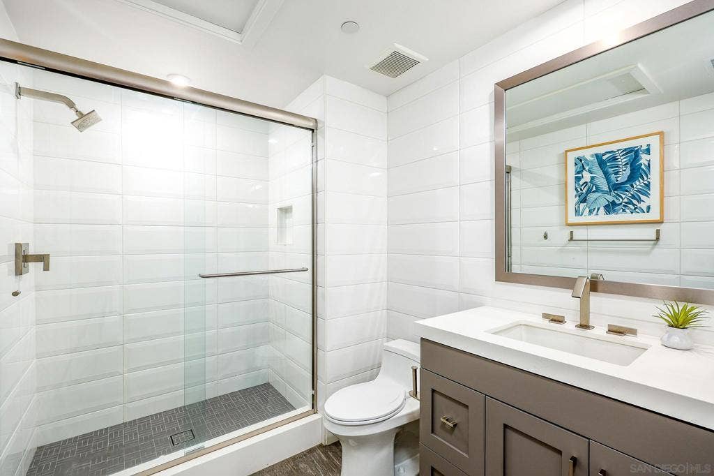 2858 Avella Cir, San Diego, CA 92108 2858 Avella Cir, San Diego, CA 92108