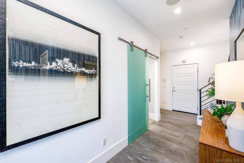 2858 Avella Cir, San Diego, CA 92108 2858 Avella Cir, San Diego, CA 92108