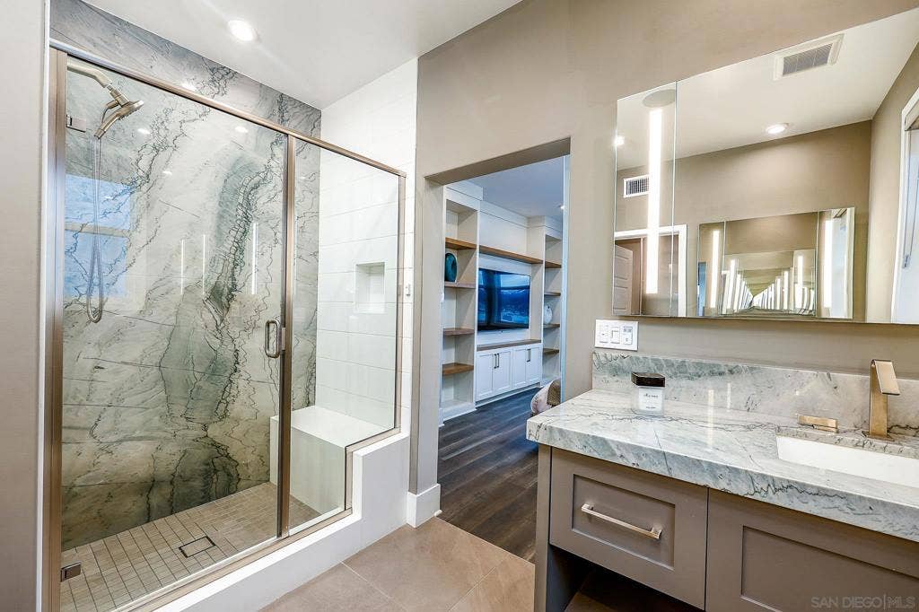 2858 Avella Cir, San Diego, CA 92108 2858 Avella Cir, San Diego, CA 92108