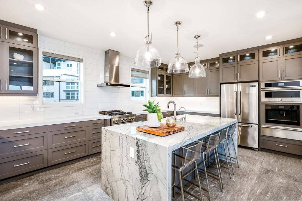 2858 Avella Cir, San Diego, CA 92108 2858 Avella Cir, San Diego, CA 92108