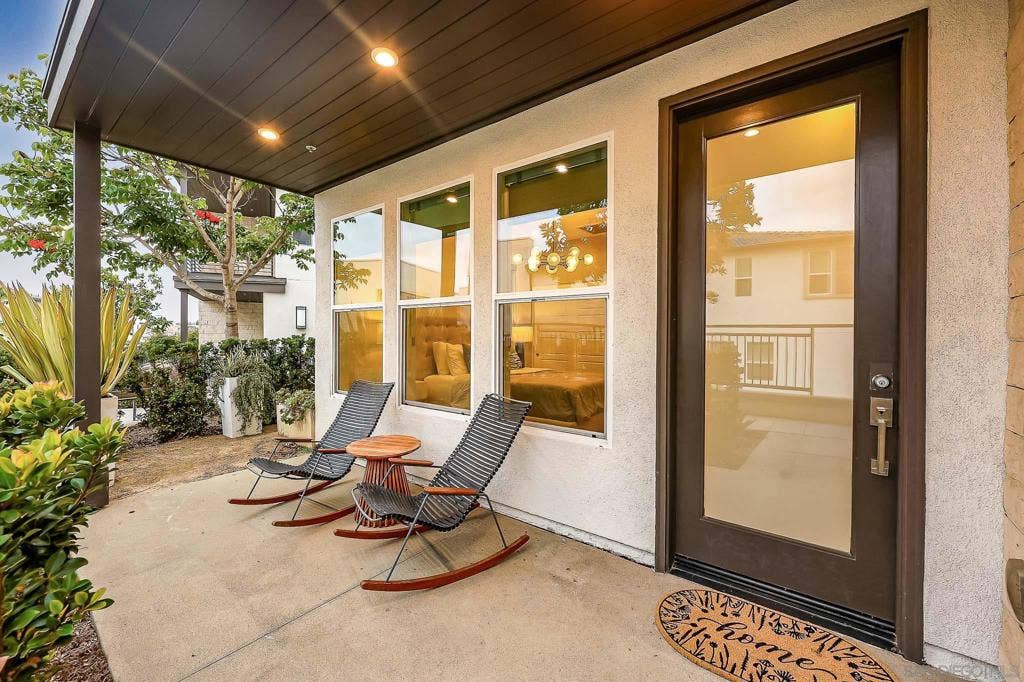 2858 Avella Cir, San Diego, CA 92108 2858 Avella Cir, San Diego, CA 92108