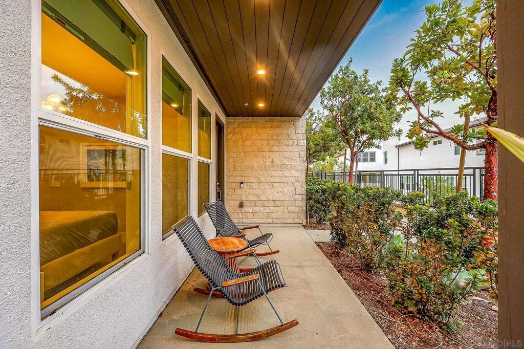 2858 Avella Cir, San Diego, CA 92108 2858 Avella Cir, San Diego, CA 92108