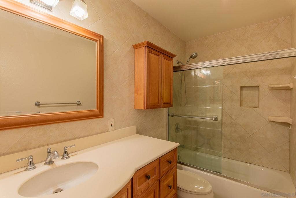 4478 Via Pasear, San Diego, CA 92122 4478 Via Pasear, San Diego, CA 92122