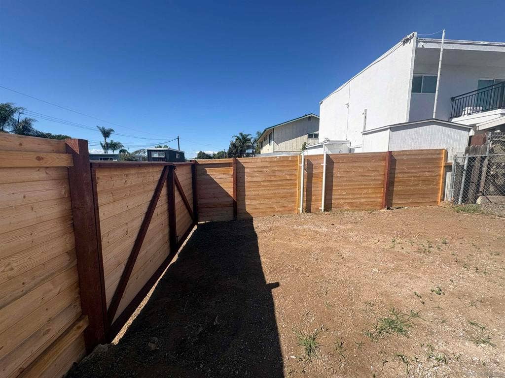 218 E Connecticut Ave, Vista, CA 92084 Unit #218