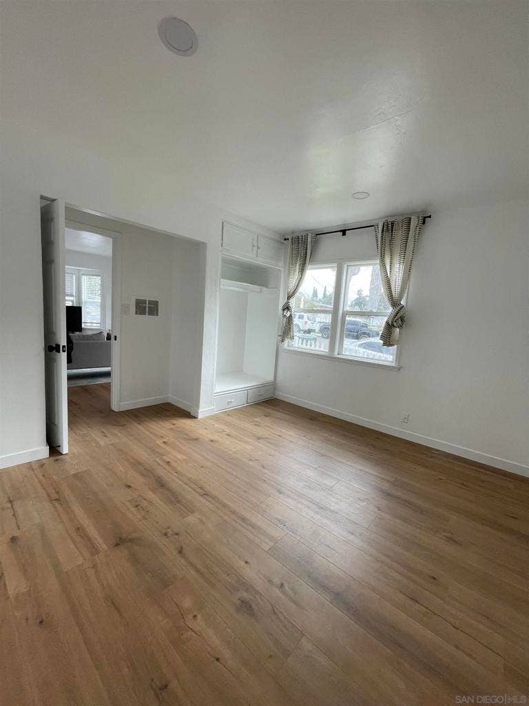 218 E Connecticut Ave, Vista, CA 92084 Unit #220
