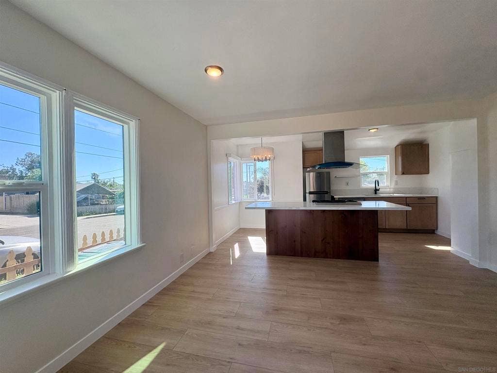 218 E Connecticut Ave, Vista, CA 92084 Unit #218