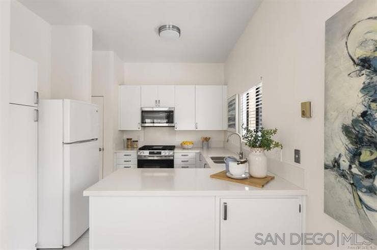 7959 Caminito DIA, #4, San Diego, CA 92122