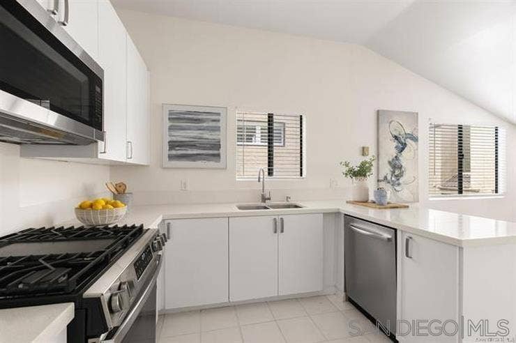 7959 Caminito DIA, #4, San Diego, CA 92122