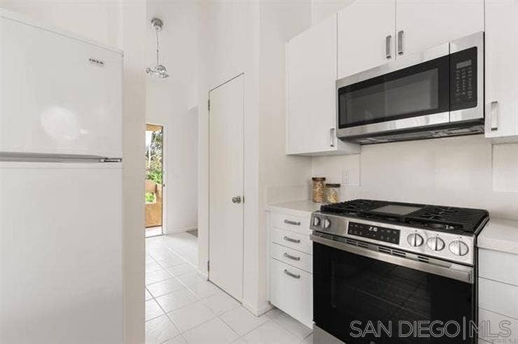 7959 Caminito DIA, #4, San Diego, CA 92122
