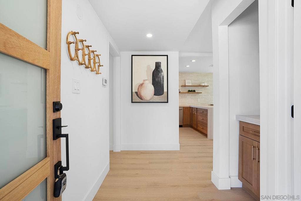 3270 Innuit Ave, San Diego, CA 92117 3270 Innuit Ave, San Diego, CA 92117