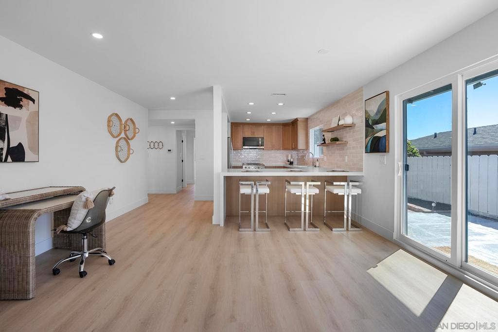 3270 Innuit Ave, San Diego, CA 92117 3270 Innuit Ave, San Diego, CA 92117