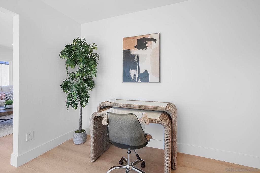 3270 Innuit Ave, San Diego, CA 92117 3270 Innuit Ave, San Diego, CA 92117