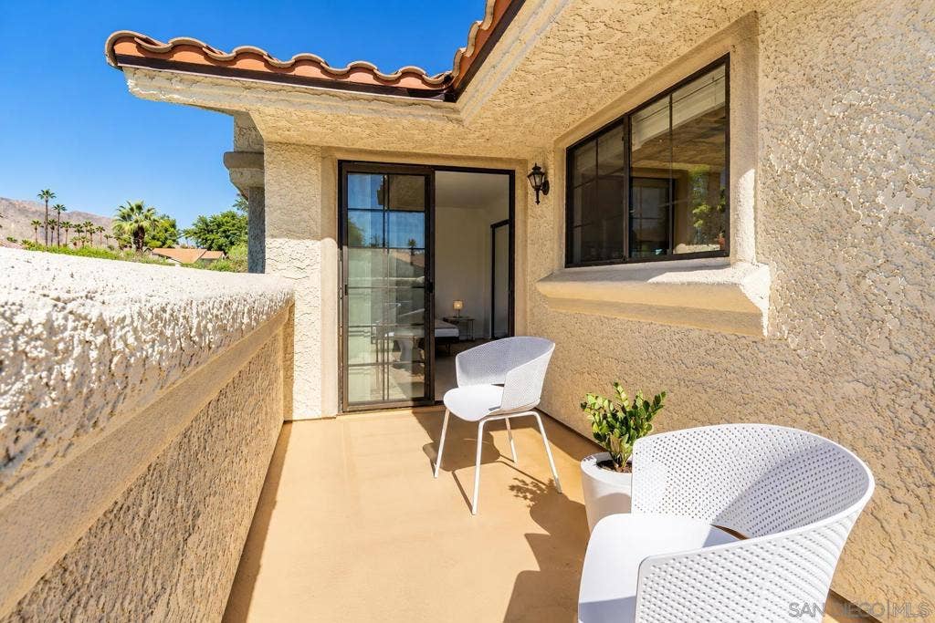 2001 Camino Parocela E, #C22, Palm Springs, CA 92264 2001 Camino Parocela E, #C22, Palm Springs, CA 92264