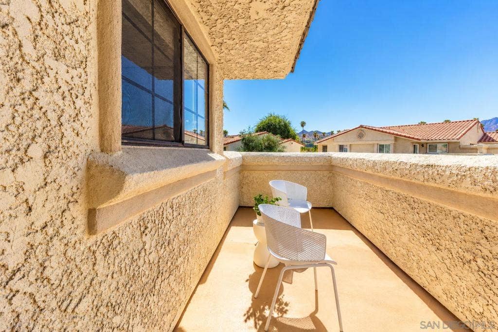 2001 Camino Parocela E, #C22, Palm Springs, CA 92264 2001 Camino Parocela E, #C22, Palm Springs, CA 92264