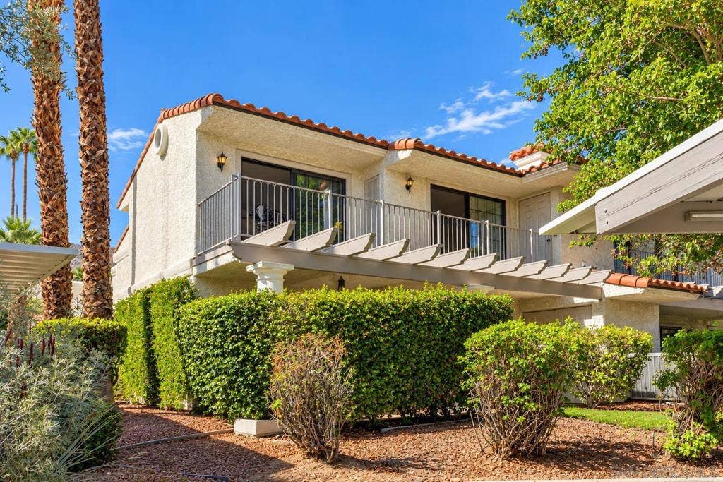 2001 Camino Parocela E, #C22, Palm Springs, CA 92264 2001 Camino Parocela E, #C22, Palm Springs, CA 92264