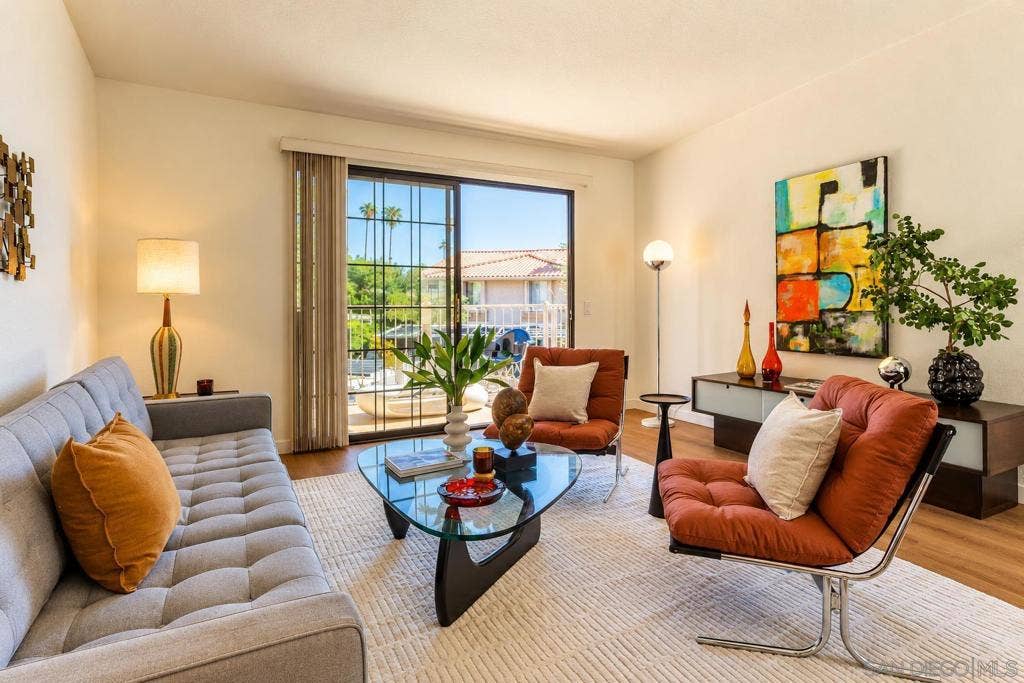 2001 Camino Parocela E, #C22, Palm Springs, CA 92264 2001 Camino Parocela E, #C22, Palm Springs, CA 92264