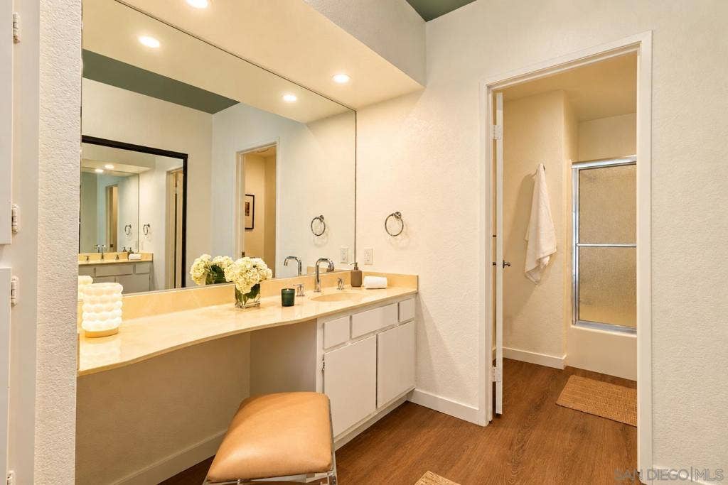 2001 Camino Parocela E, #C22, Palm Springs, CA 92264 2001 Camino Parocela E, #C22, Palm Springs, CA 92264