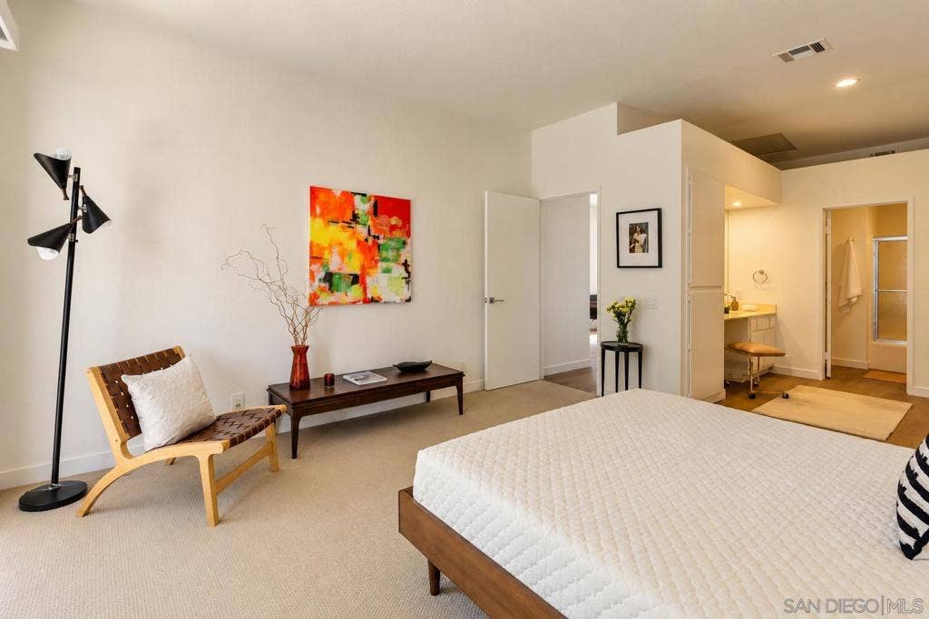 2001 Camino Parocela E, #C22, Palm Springs, CA 92264 2001 Camino Parocela E, #C22, Palm Springs, CA 92264