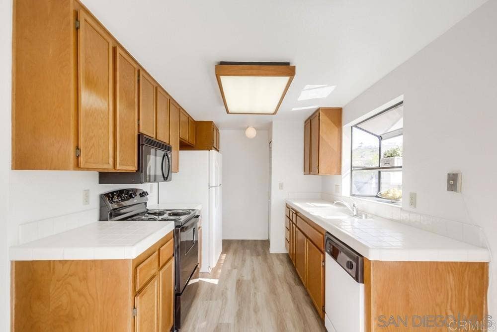 3637 Avocado Village Court, #99, La Mesa, CA 91941 3637 Avocado Village Court, #99, La Mesa, CA 91941
